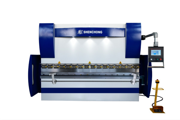 630機(jī)械補(bǔ)償數(shù)控折彎機(jī)