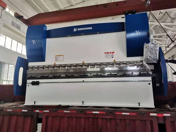 160噸4米高速數(shù)控折彎?rùn)C(jī)