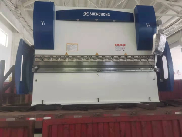 160Tx3200油電混合數(shù)控折彎?rùn)C(jī)