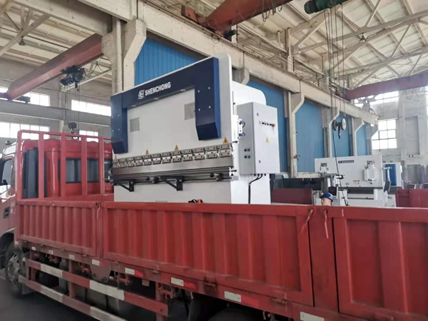 80Tx2500伺服電液數(shù)控折彎機