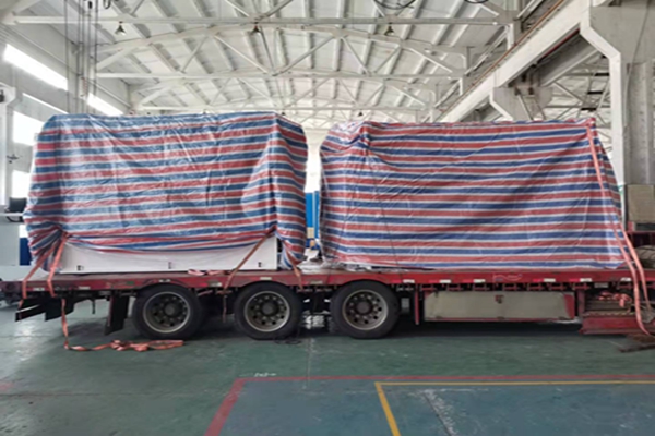 兩臺油電混合數控折彎機分別是160噸4米、125噸3米2