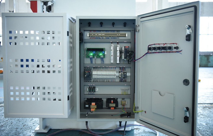 40T40噸數(shù)控折彎機系列