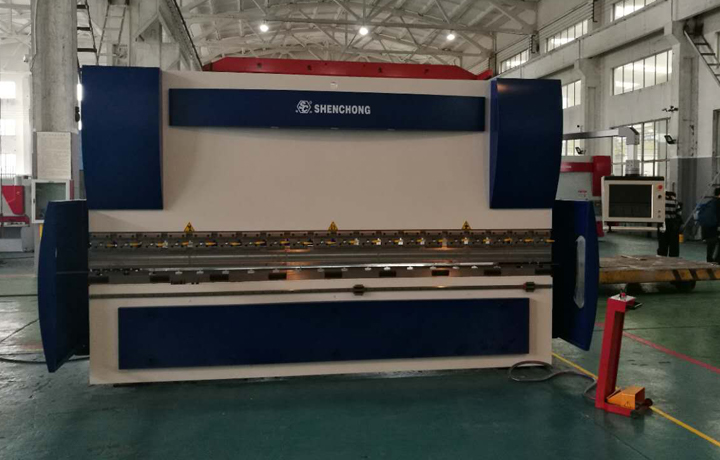 數(shù)控折彎機100T4000（3+1軸）.jpg
