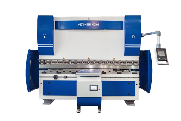 來(lái)說說為什么要選擇高精度數(shù)控折彎?rùn)C(jī)?